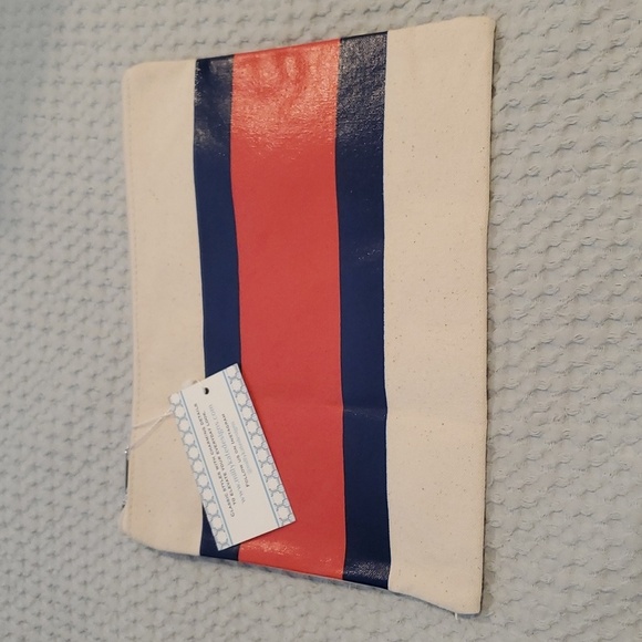 NWT Large Cosmetic Bag (#19) - Picture 1 of 5